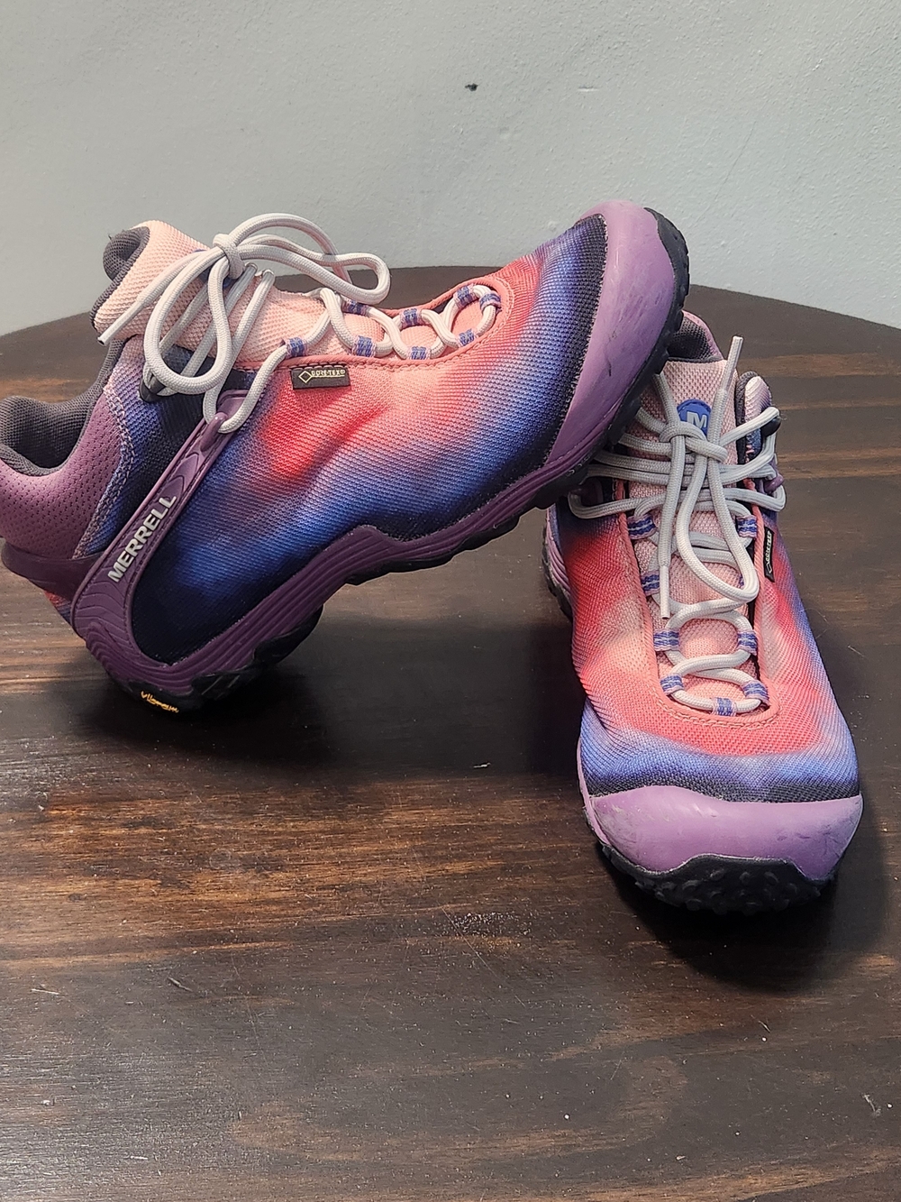 Merrell Chameleon 7 GORE-TEX Hiking Boots Women's 9.5 Purple Tie Dye Mid Top